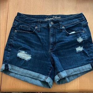 Universal Thread Women's Ripped Jean Shorts - Dark Blue